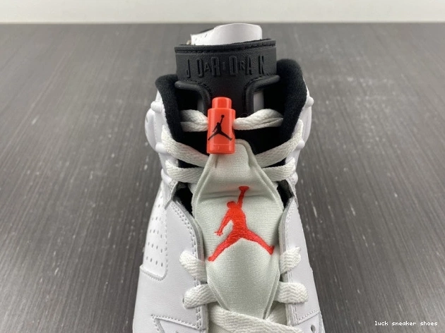 Rep LUCY Retro (2014) 384664-123 Infrared White Jordan 6 0720